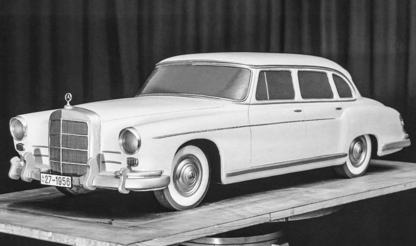 Mercedes-Benz 600 w100