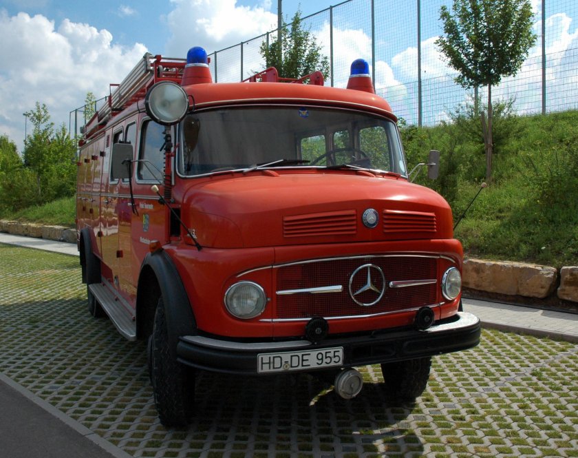 Mercedes Benz 1113