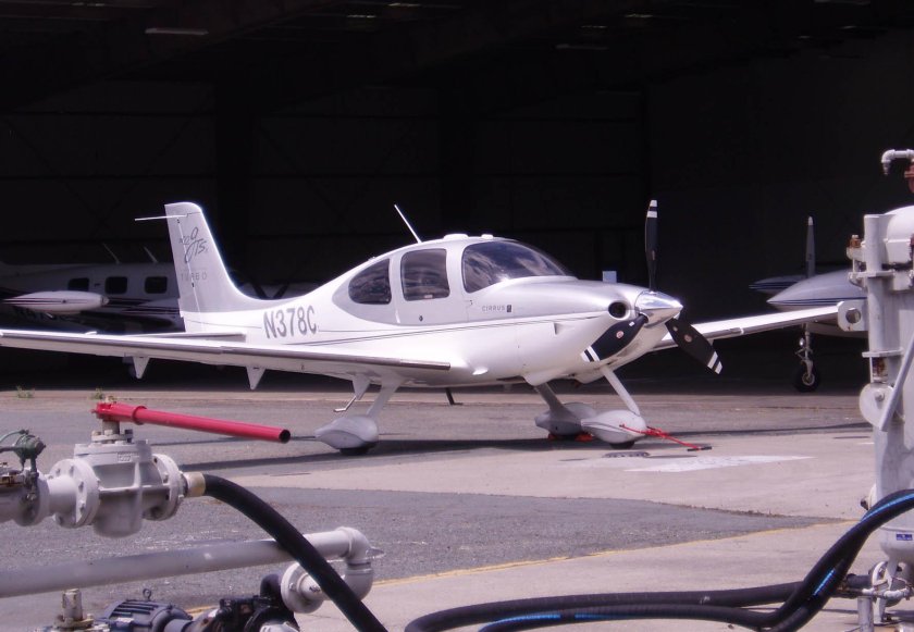 Cirrus sr22