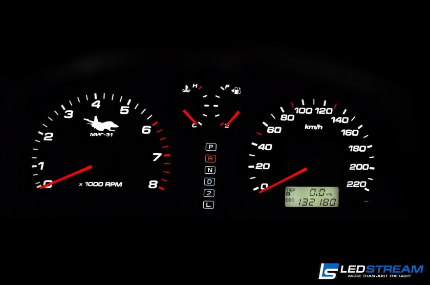 Приборная панель Hyundai Terracan 2.5