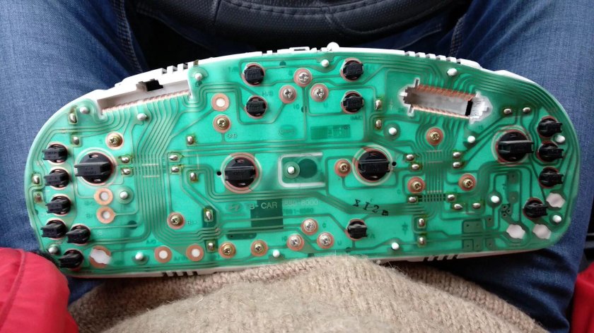 Лампочки приборов Hyundai Starex 2002 года