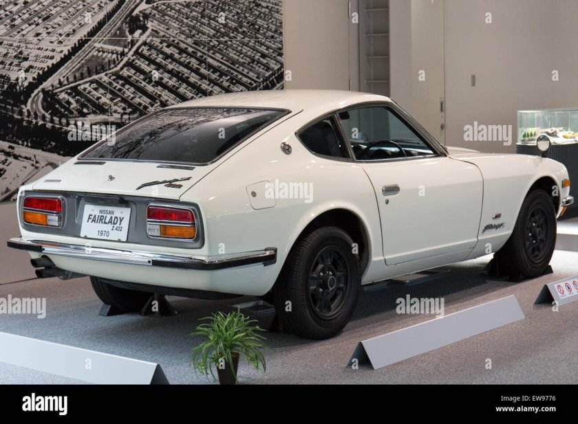 Nissan Fairlady 432