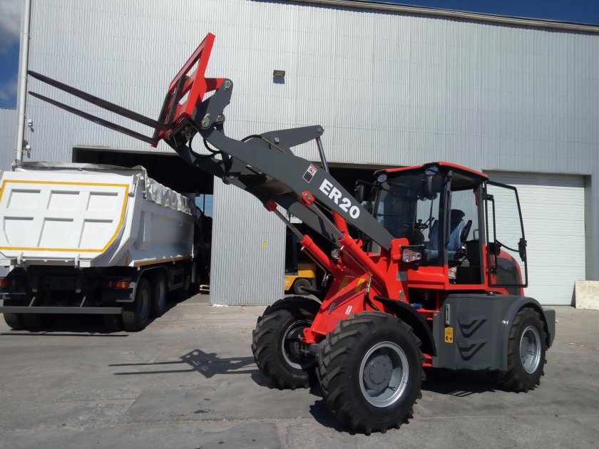 Погрузчик фронтальный Everun