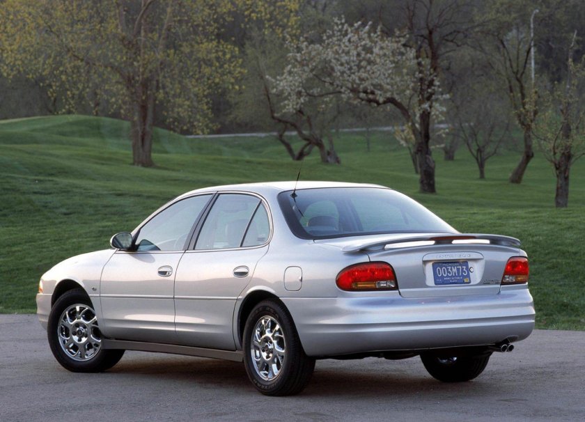Oldsmobile intrigue 2002