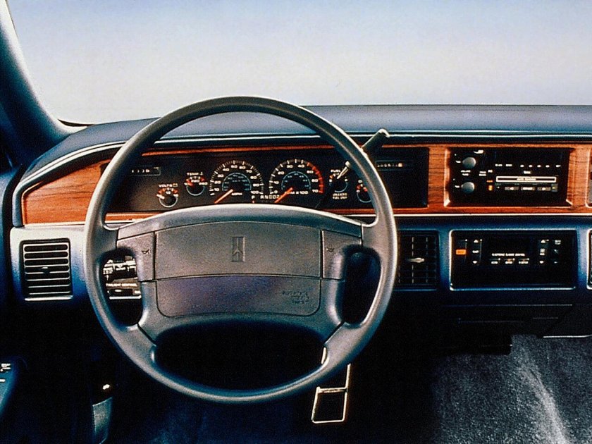 Oldsmobile Custom Cruiser 1991