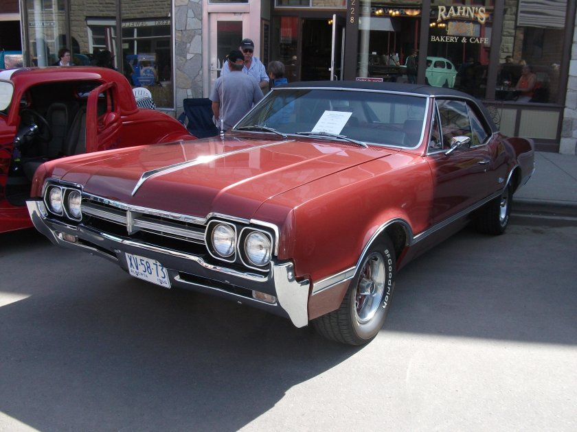 Oldsmobile Cutlass 1966