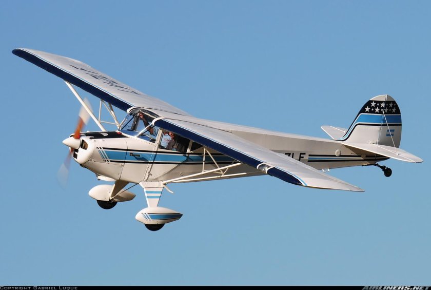 Самолет Cessna 172