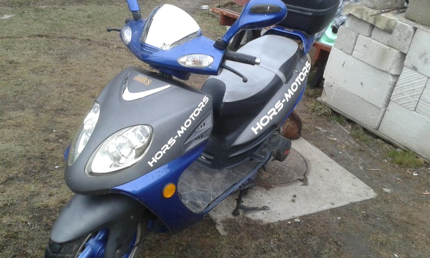 Скутер hors Motors 052