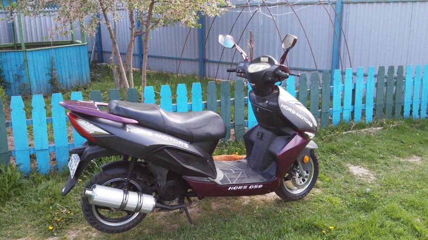 Скутер Хорс 50 кубов