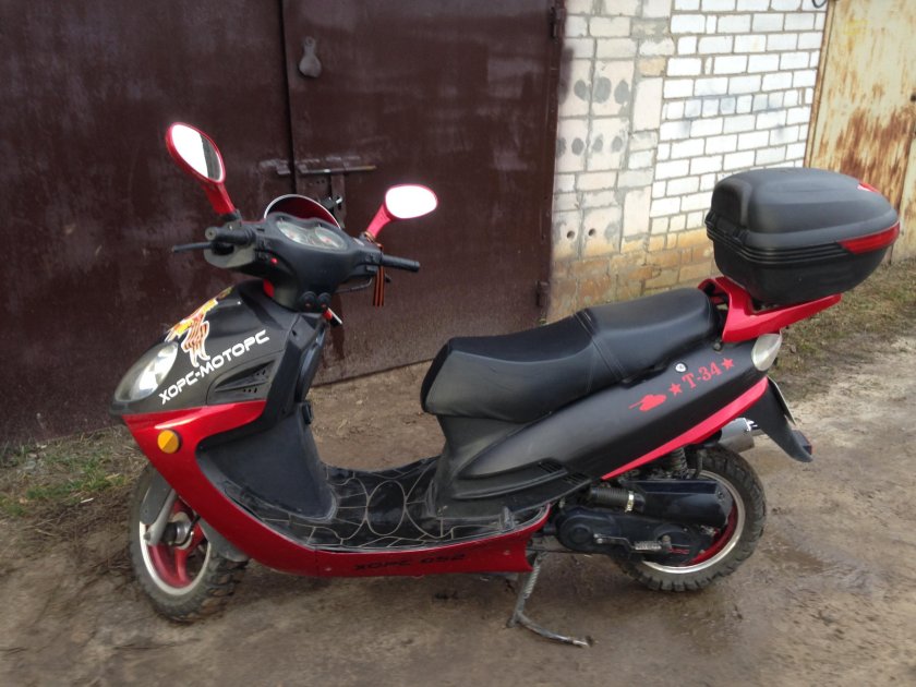 Скутер hors Motors 052