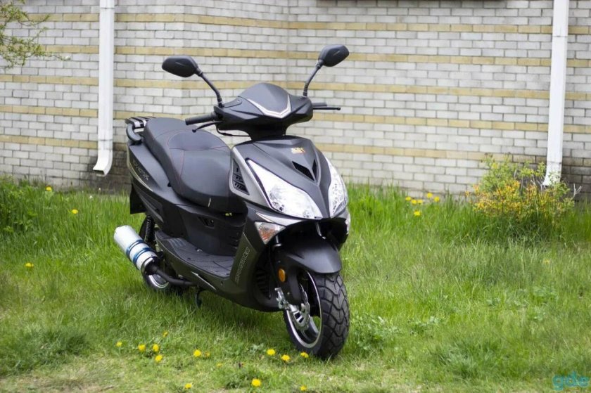 Скутер Хорс 058