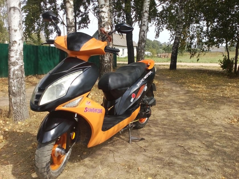 Скутер hors Motors 058