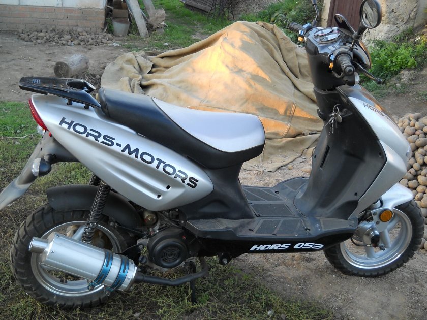Скутер Хорс Моторс 052