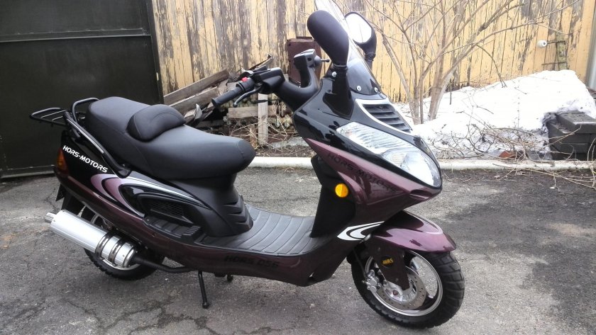 Скутер hors 056