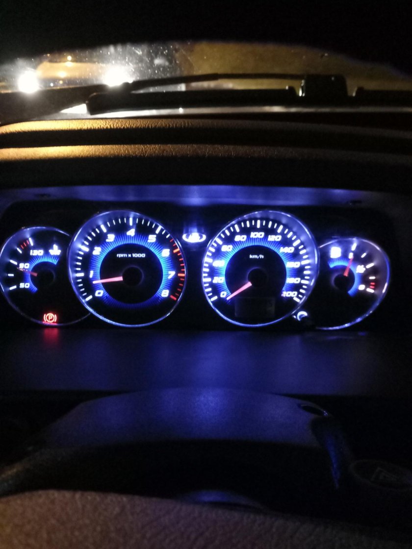 Приборная панель ВАЗ 2114