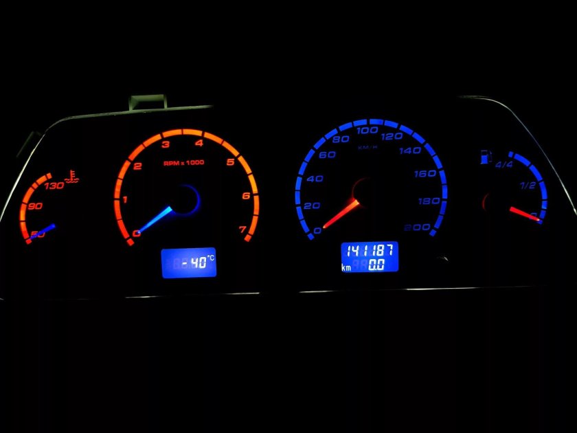 Щиток приборов ВАЗ 2114