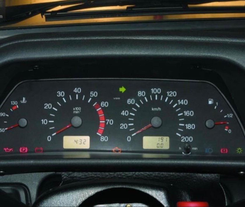 Приборная ВАЗ 2114