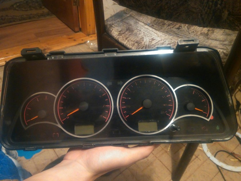 Кольца на приборку ВАЗ 2114