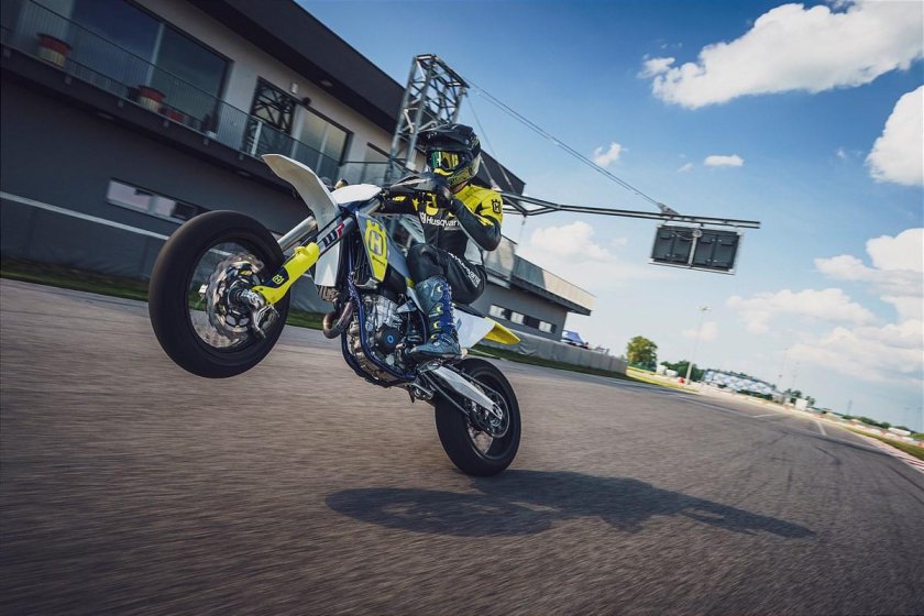 Husqvarna 450 Supermoto