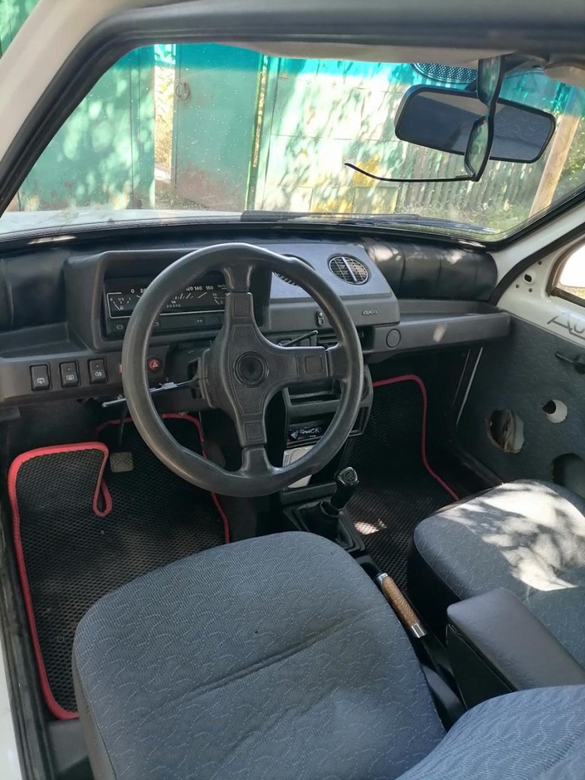 Лада Ока салон