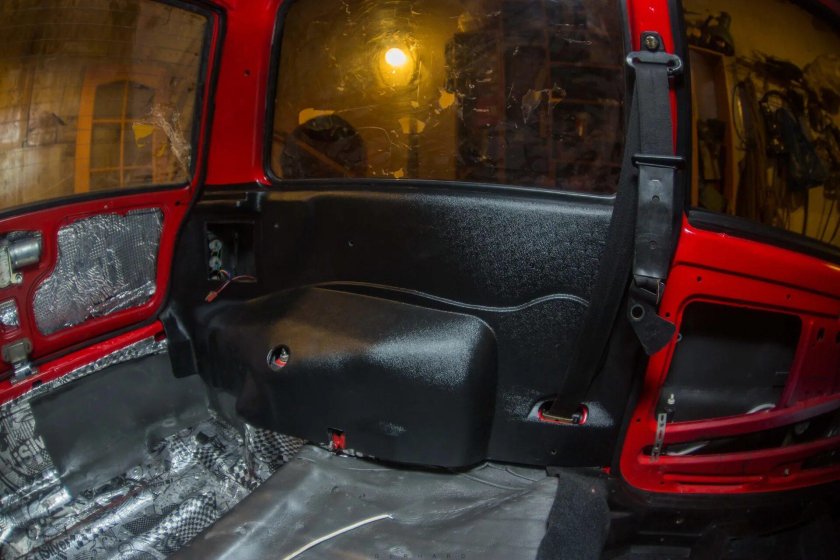 Накладки салонные Ока 1111