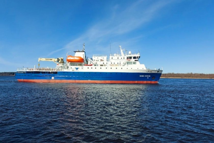 Павел Леонов судно