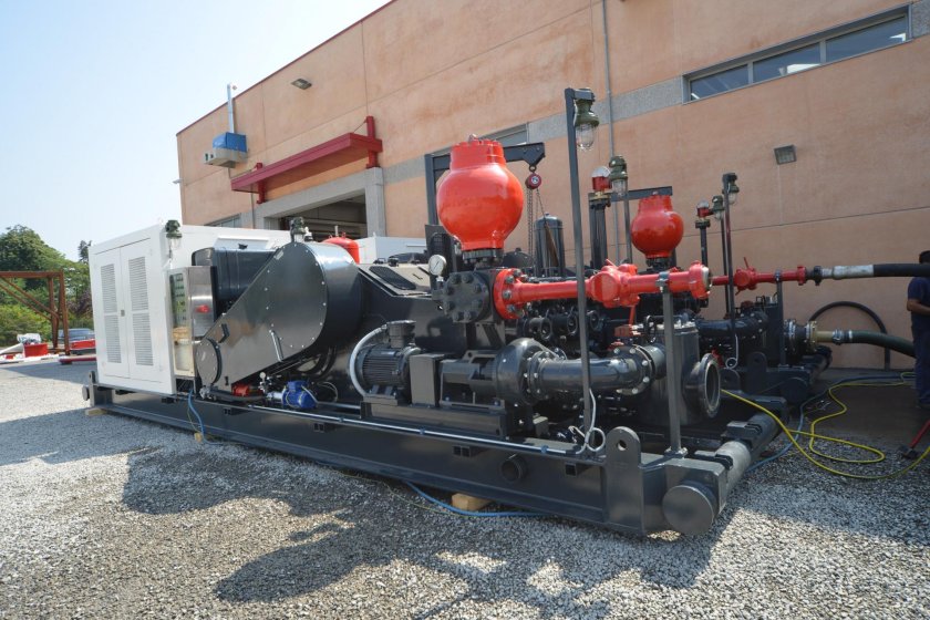 Буровой насос f-1000