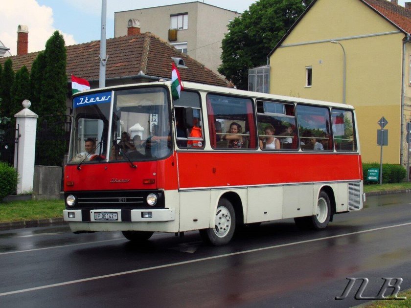 Ikarus 211.01
