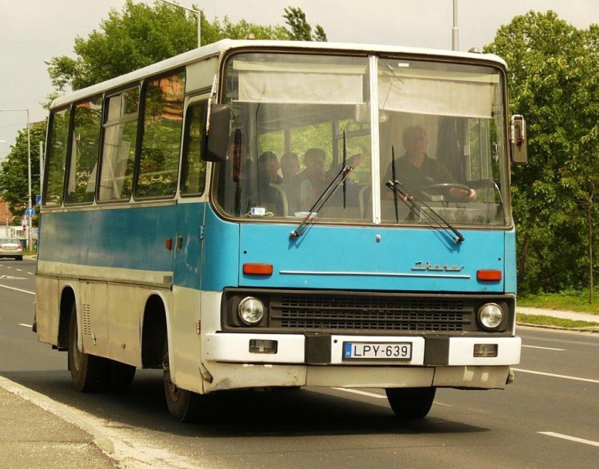 Ikarus 211.01