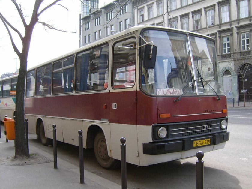 Икарус автобус