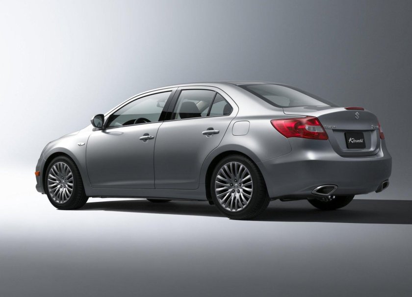 Сузуки седан Кизаши