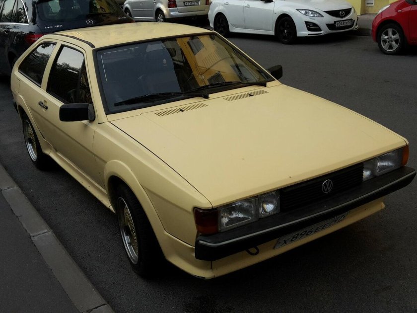 Mitsubishi Sapporo 1983