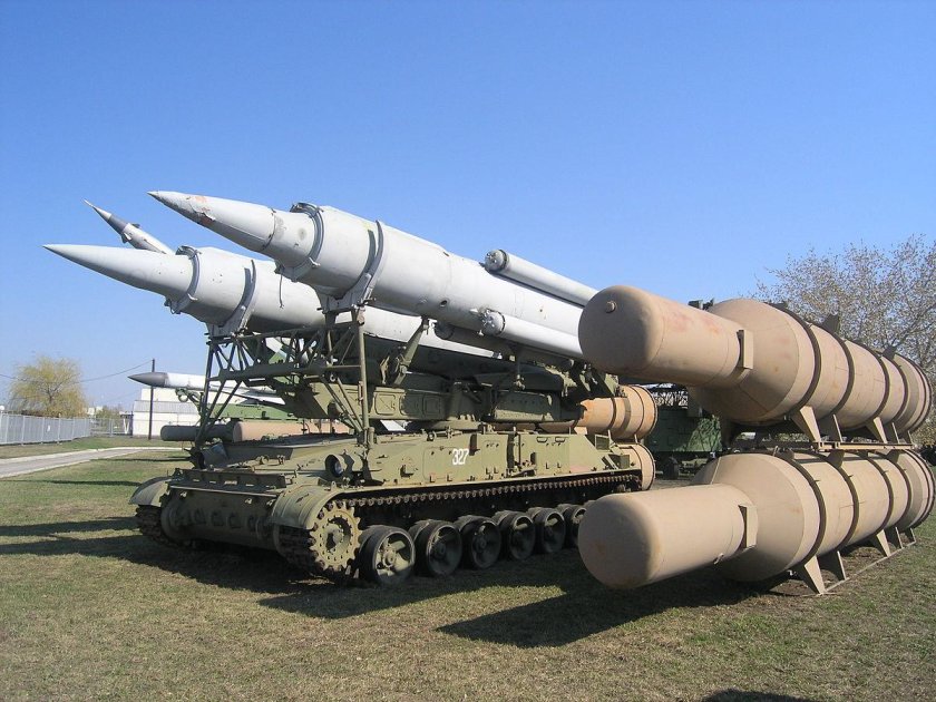 Зенитно-ракетный комплекс круг 2к11