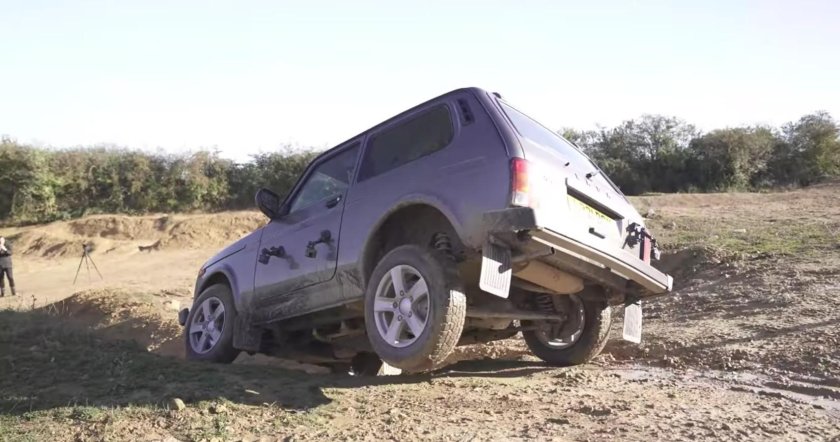 Нива легенд на бездорожье