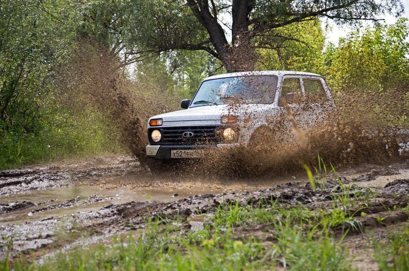 Лада Нива 2121 бездорожье