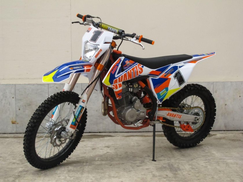 Мотоцикл Авантис 250 тур эндуро