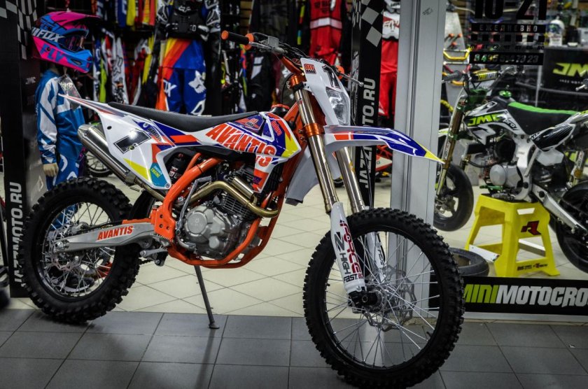 Мотоцикл Avantis Enduro 250