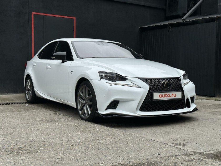 Lexus is 250 2014