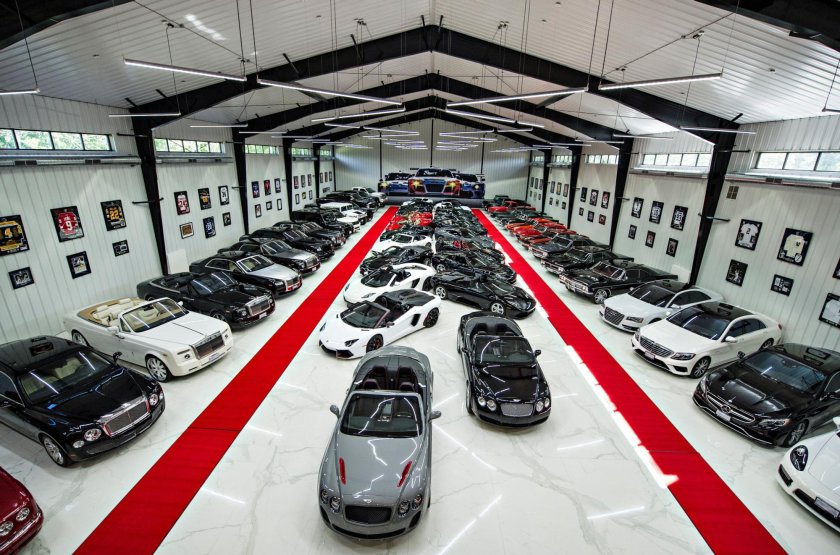 Автомобильный гараж