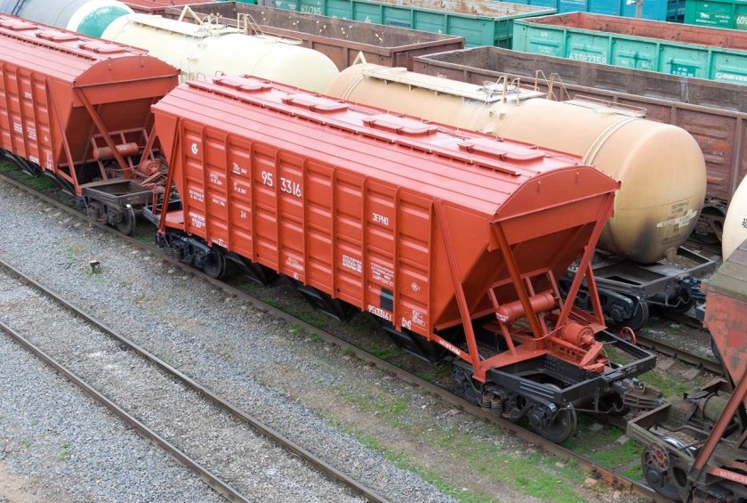 Вагон зерновоз 19-752