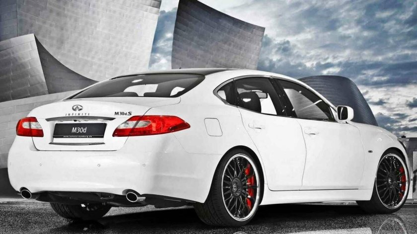 Infiniti m30