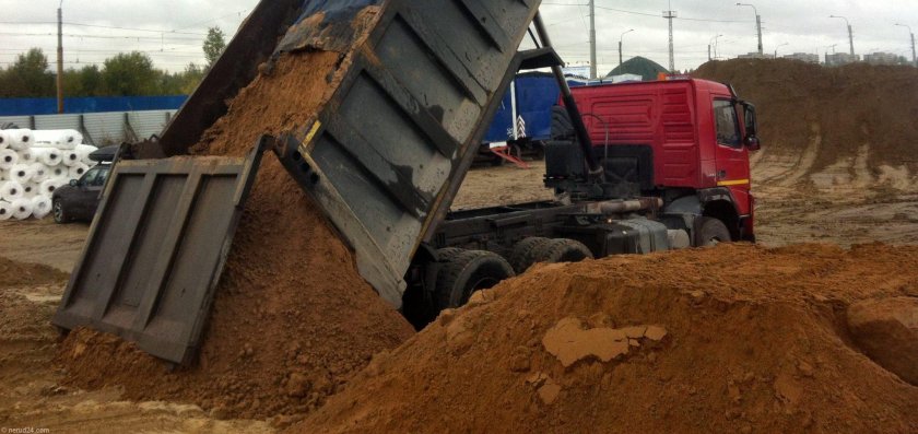 КАМАЗ 20 кубов грунта