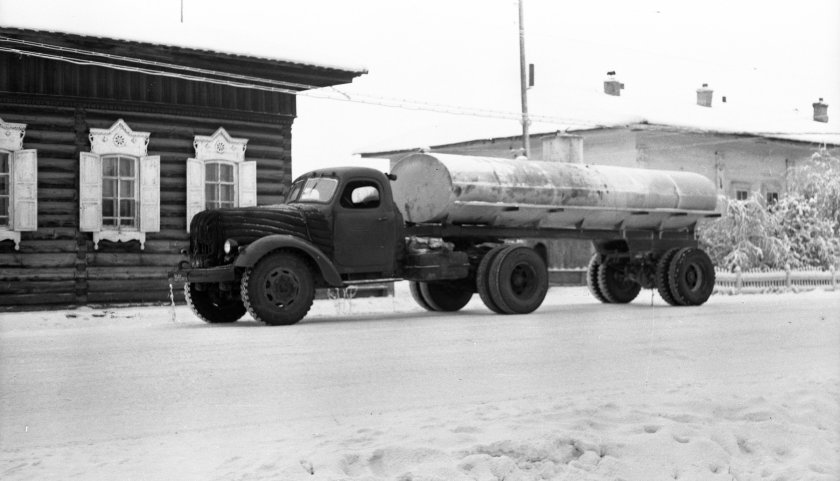 ЗИЛ 164 АН седельный тягач