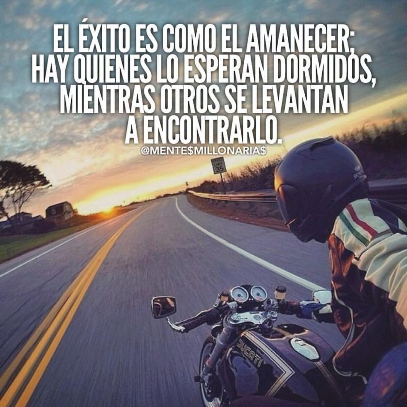 Мотоцикл на дороге