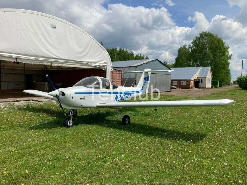 Piper pa-38 Tomahawk