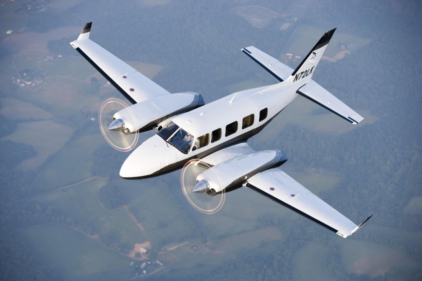 Пайпер самолет двухмоторный