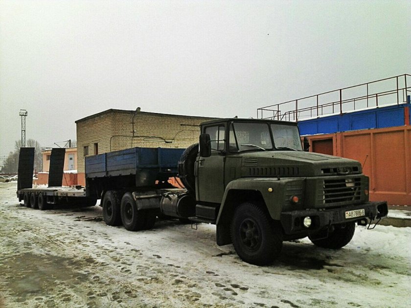 КРАЗ 250 седельный тягач