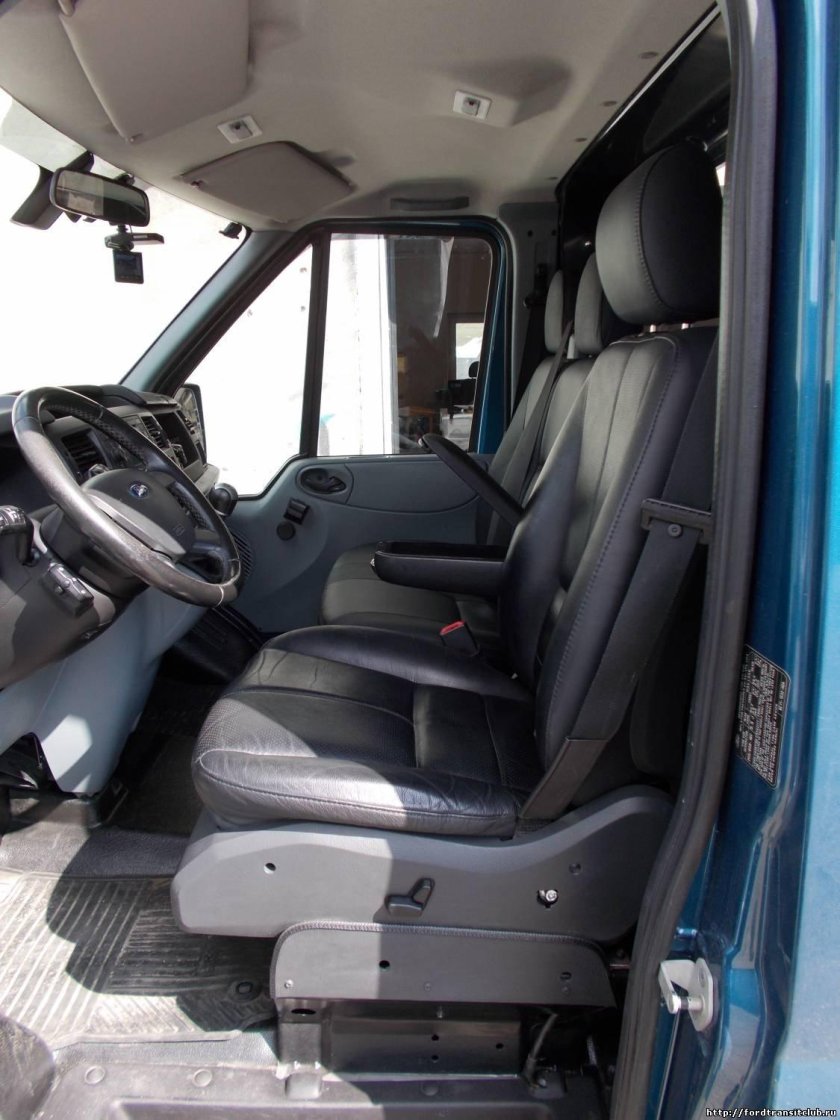 Форд Транзит грузовой салон