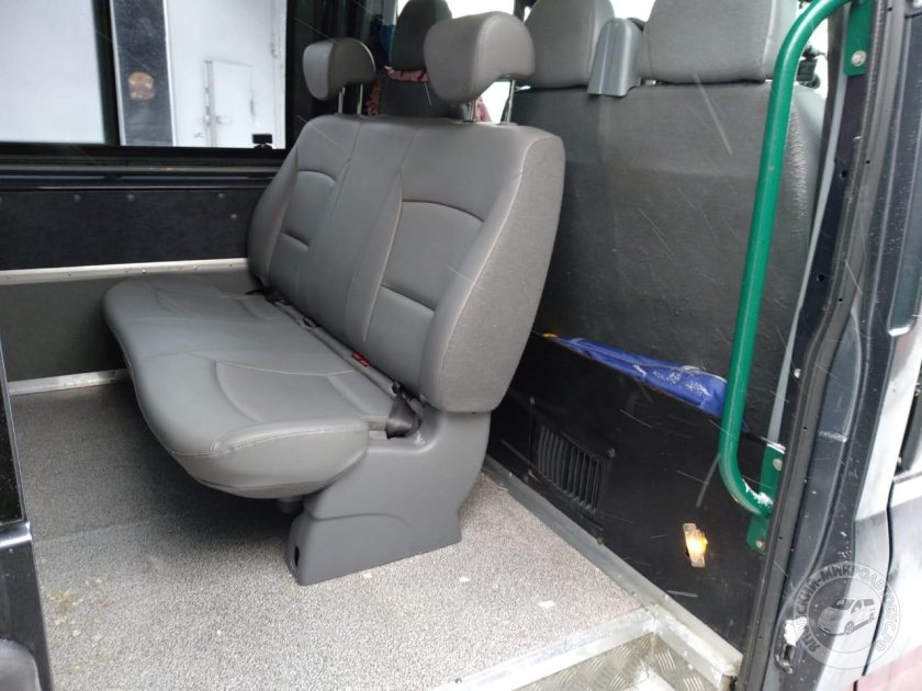 Ford Transit 2022 салон сзади