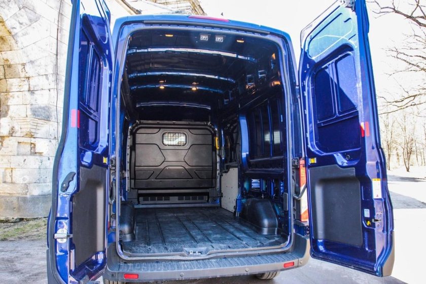 Ford Transit грузовой отсек